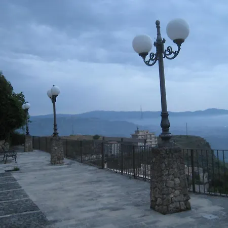 Couette-café Santa Ciriaca - Aghia Kyriaki 4*